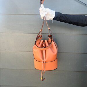 LOEWE BALLOON BUCKET BROWN CALFSKIN BAG